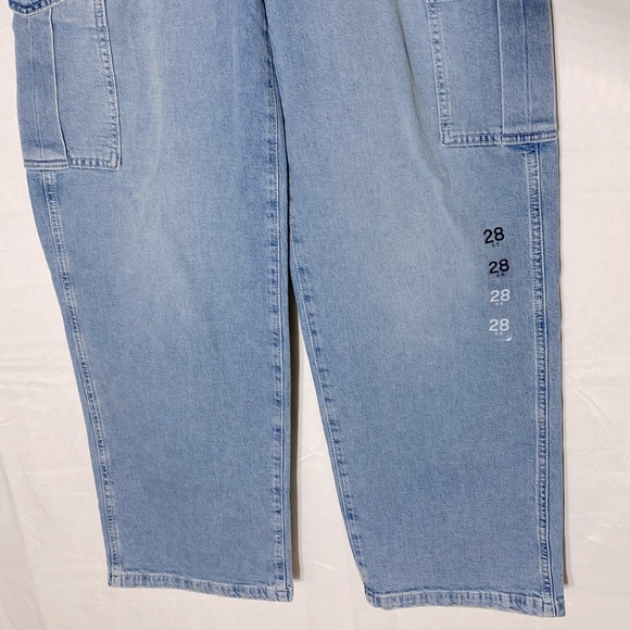 Gap 90’s Loose Cargo Light Wash Mid Rise Jeans 28 NWT - Picture 11 of 15